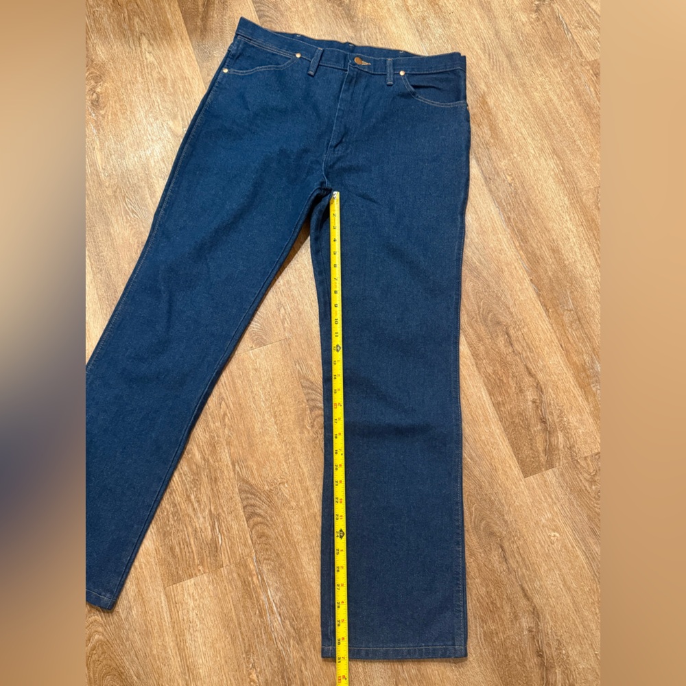 Wrangler Men's Deep Blue Straight Jeans - Picture 5 of 7